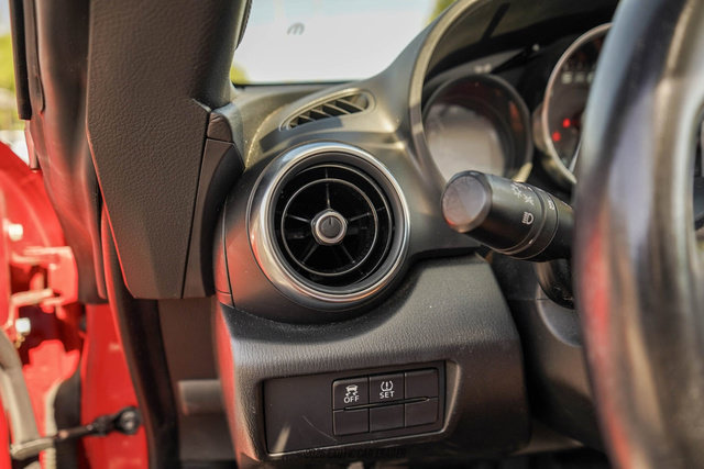 Used 2020 FIAT 124 Spider Lusso RWD image 40
