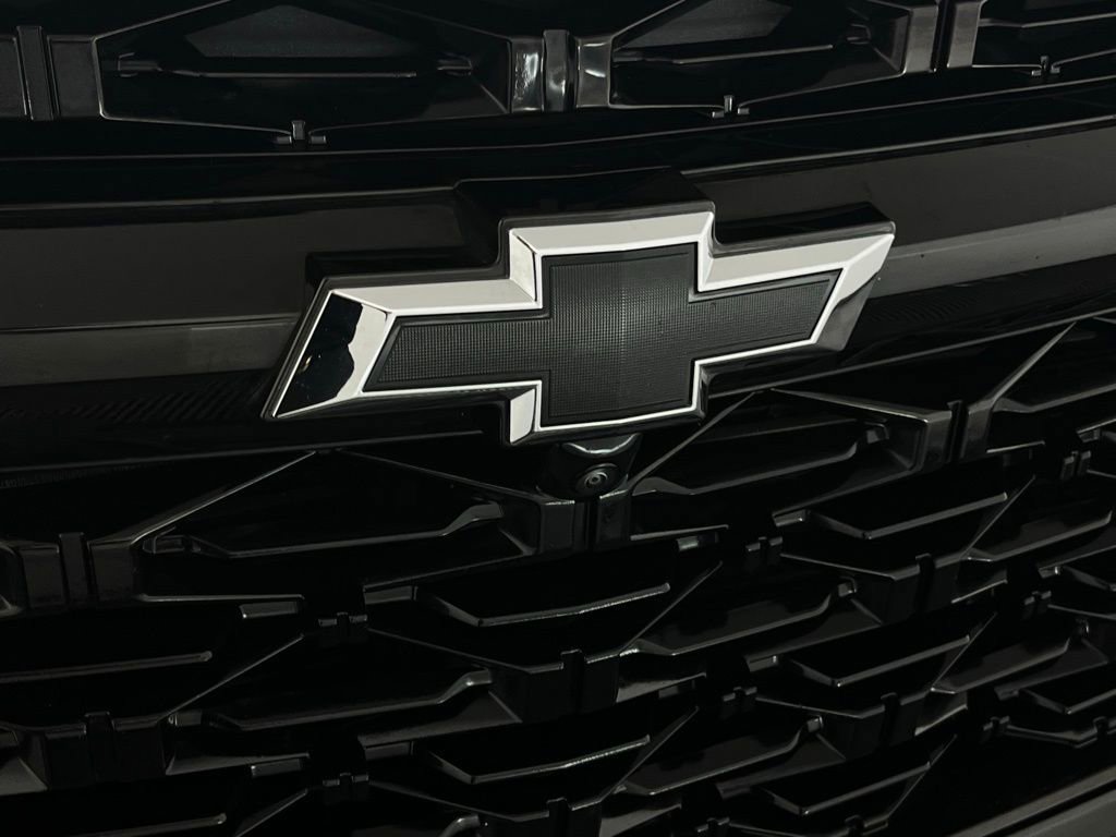 Used 2024 Chevrolet Traverse RS image 11