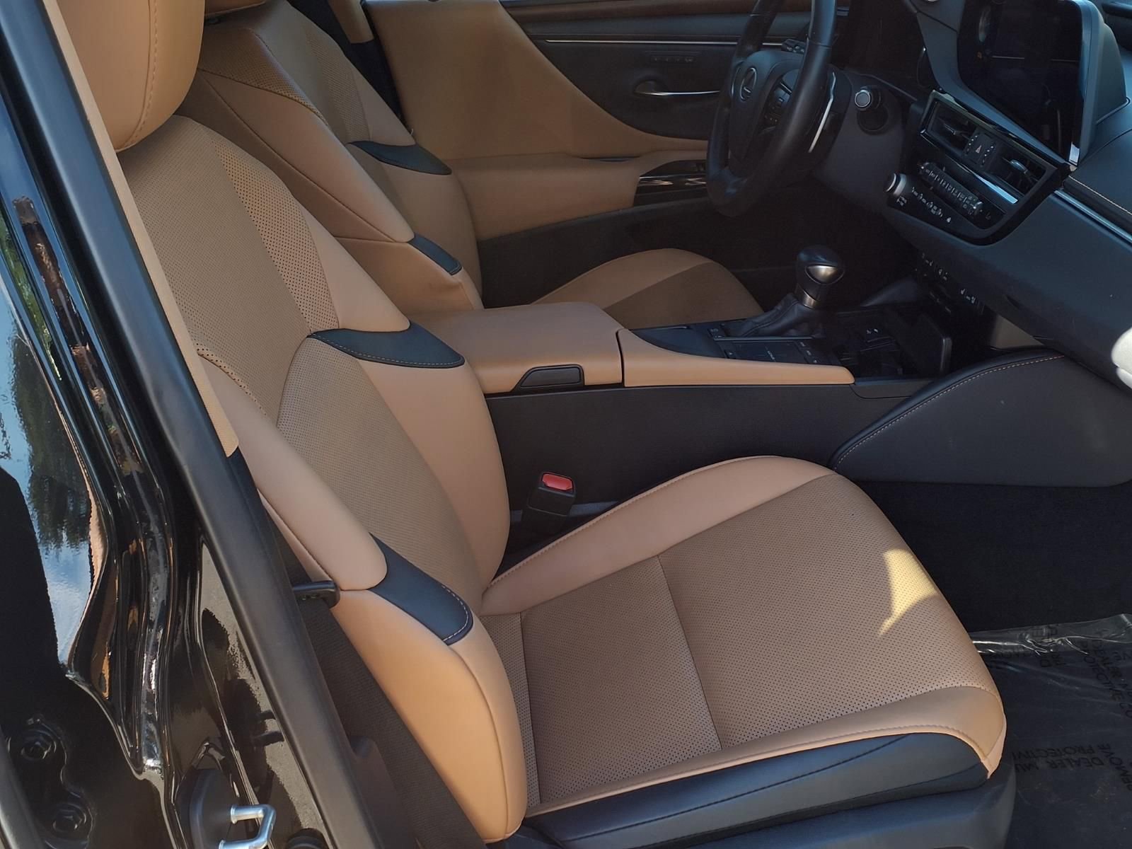 Used 2022 Lexus ES 300h w/ Premium Package image 23