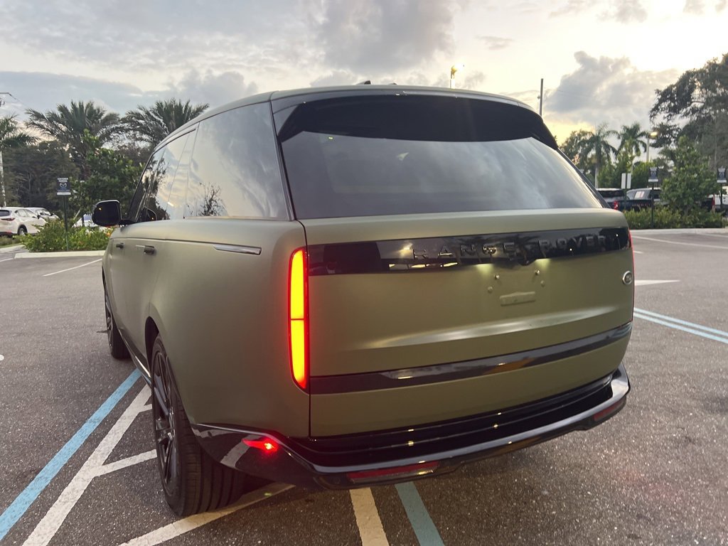 Used 2023 Land Rover Range Rover SE image 30