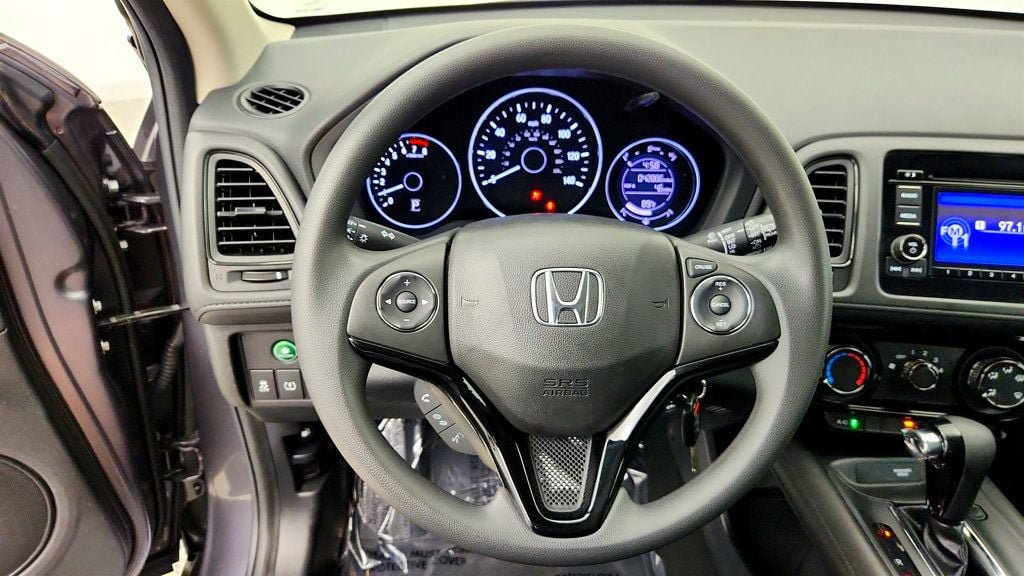 Used 2019 Honda HR-V LX image 13