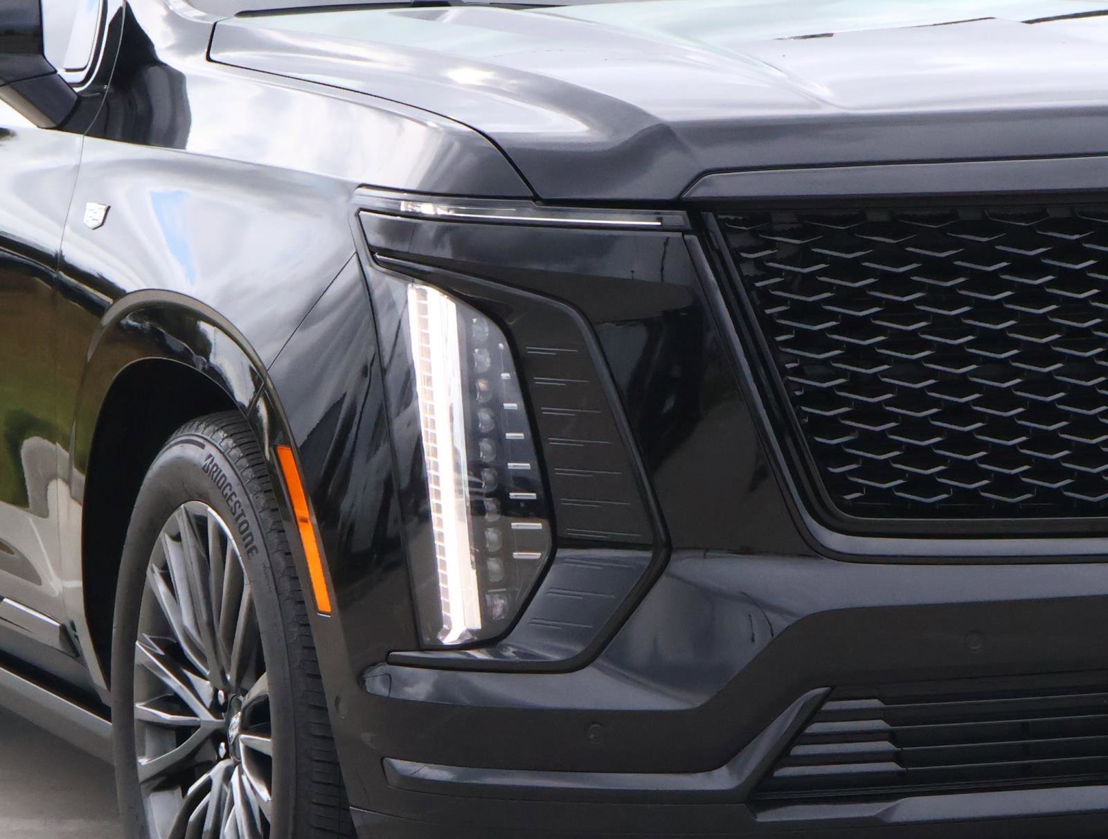 Used 2025 Cadillac Escalade Sport Platinum image 9