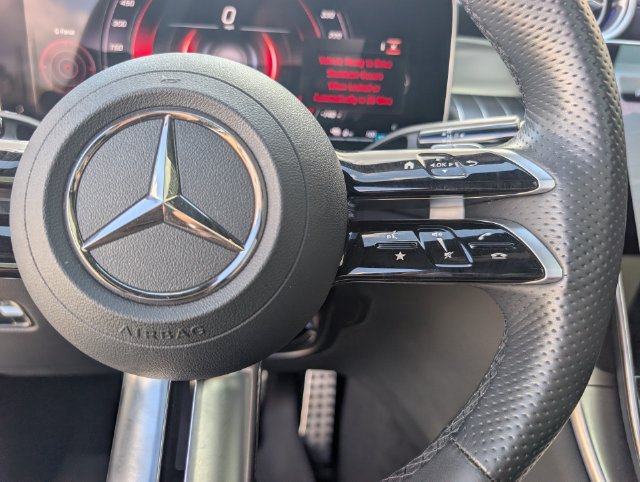 Used 2025 Mercedes-Benz GLC 350e 4MATIC image 14