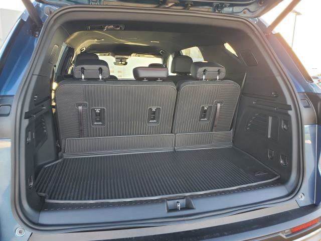 New 2026 Chevrolet Traverse Z71 w/ Enhanced Driving Package image 8