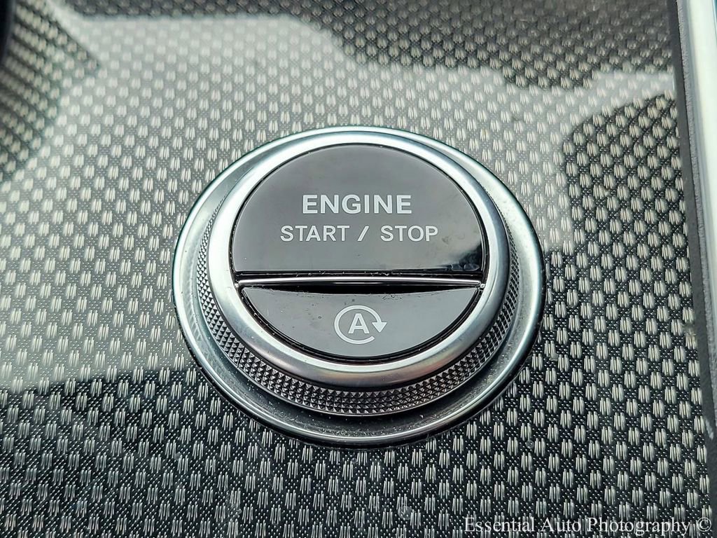 Used 2022 Mercedes-Benz C 300 4MATIC Sedan image 17
