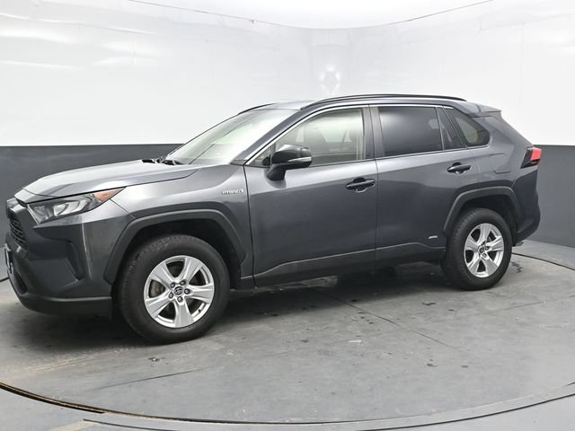 Used 2021 Toyota RAV4 LE AWD/4WD image 3