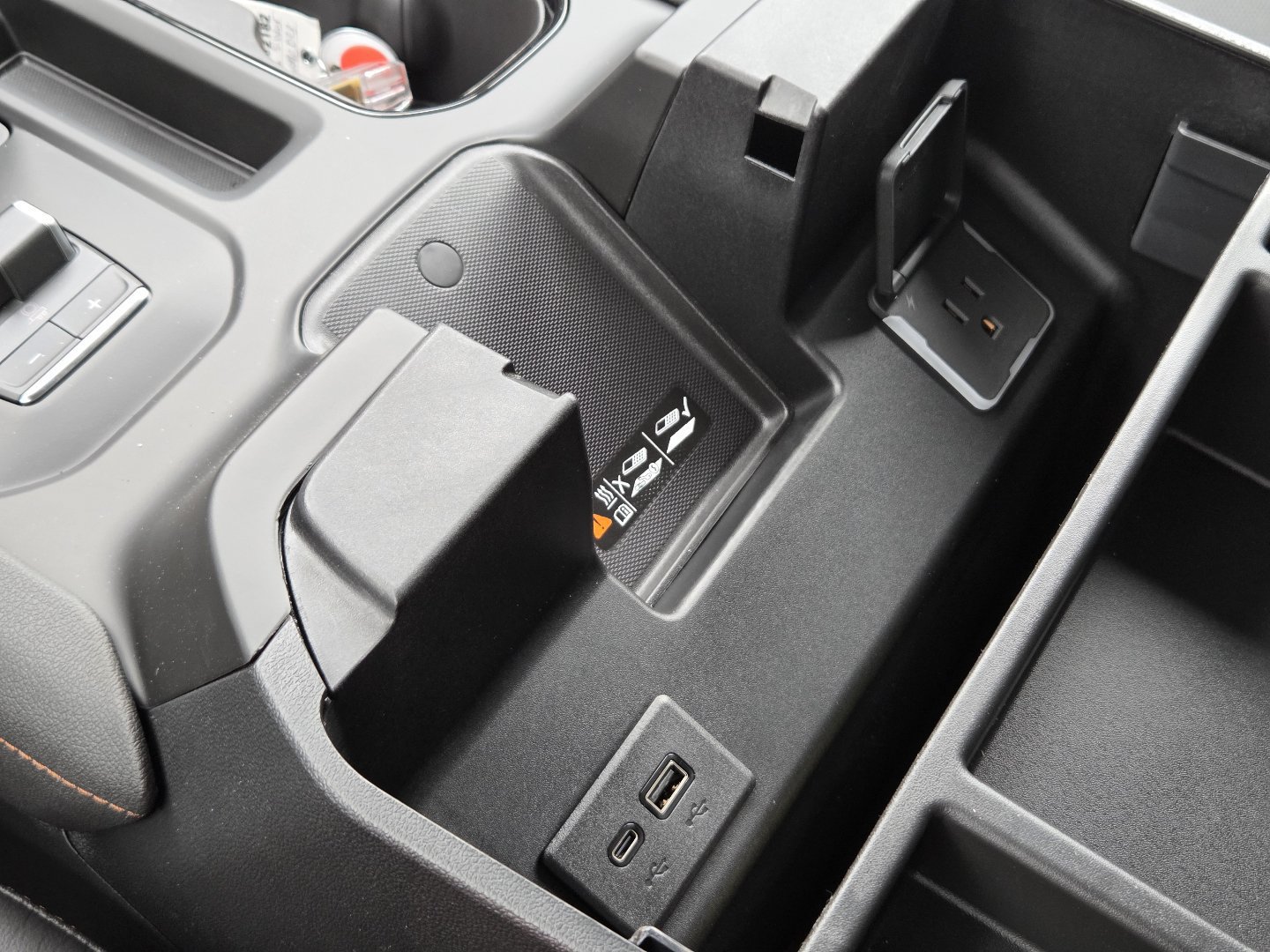 New 2026 GMC Sierra 1500 AT4 w/ AT4 Premium Package AWD/4WD image 40