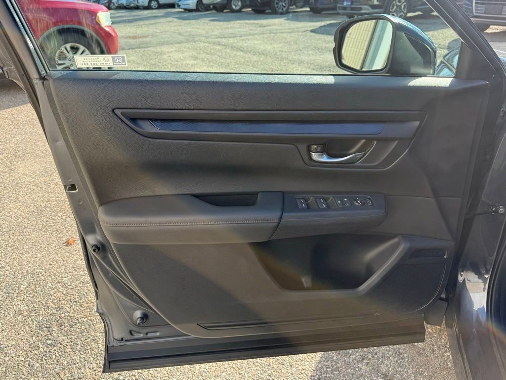 Used 2024 Honda CR-V Sport image 11