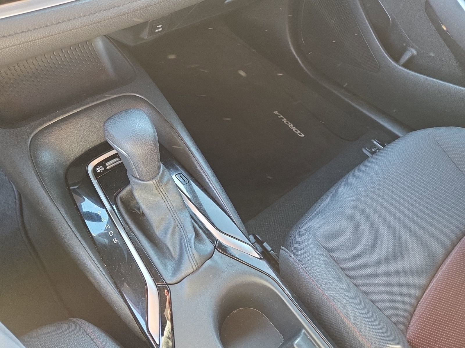 Used 2024 Toyota Corolla SE image 12