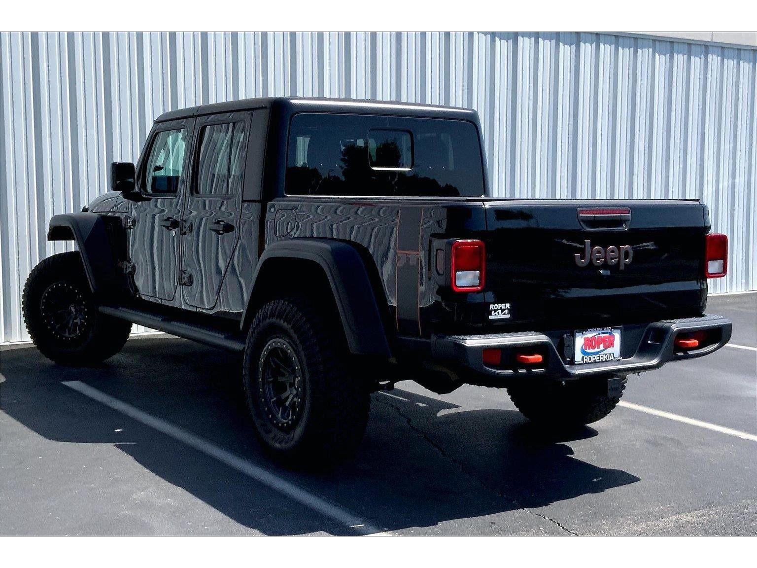 Used 2021 Jeep Gladiator Mojave w/ Cold Weather Group AWD/4WD image 10