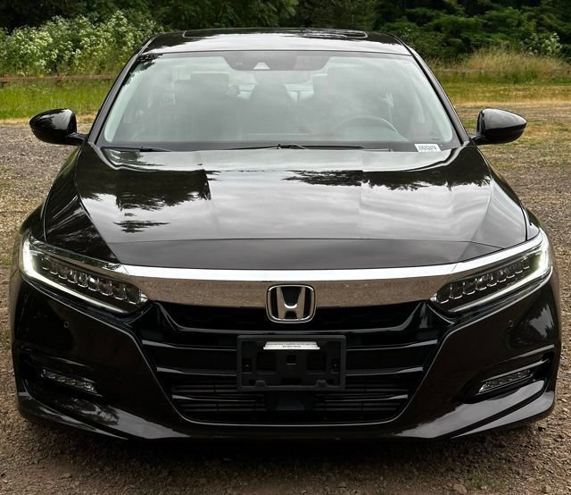 Used 2018 Honda Accord Touring image 3