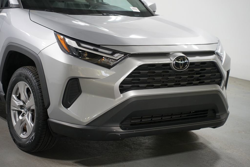 Certified 2023 Toyota RAV4 XLE w/ Convenience Package image 4