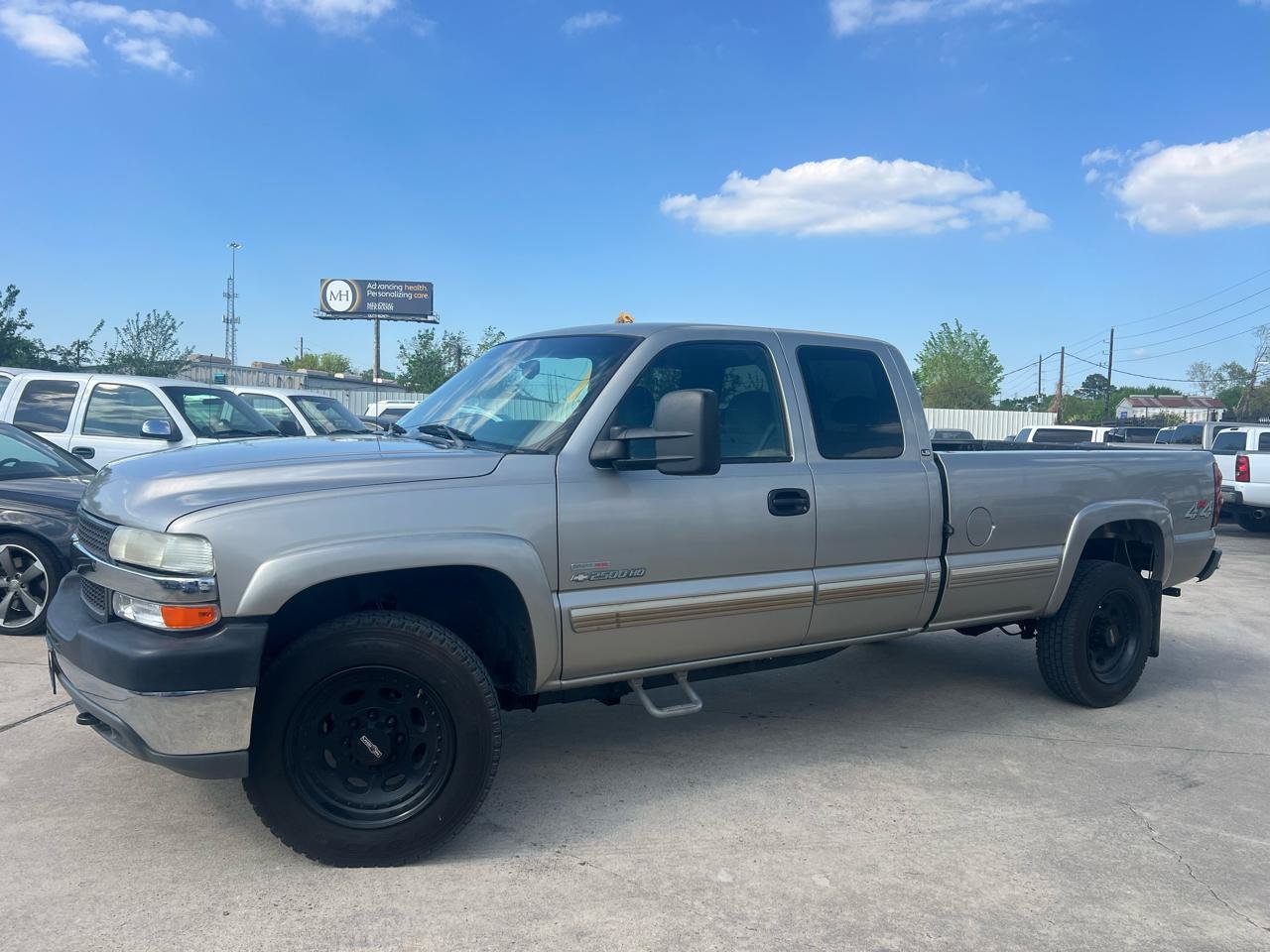 Used 2002 Chevrolet Silverado 2500 LS w/ Off-Road Skid Plate Pkg AWD/4WD image 52