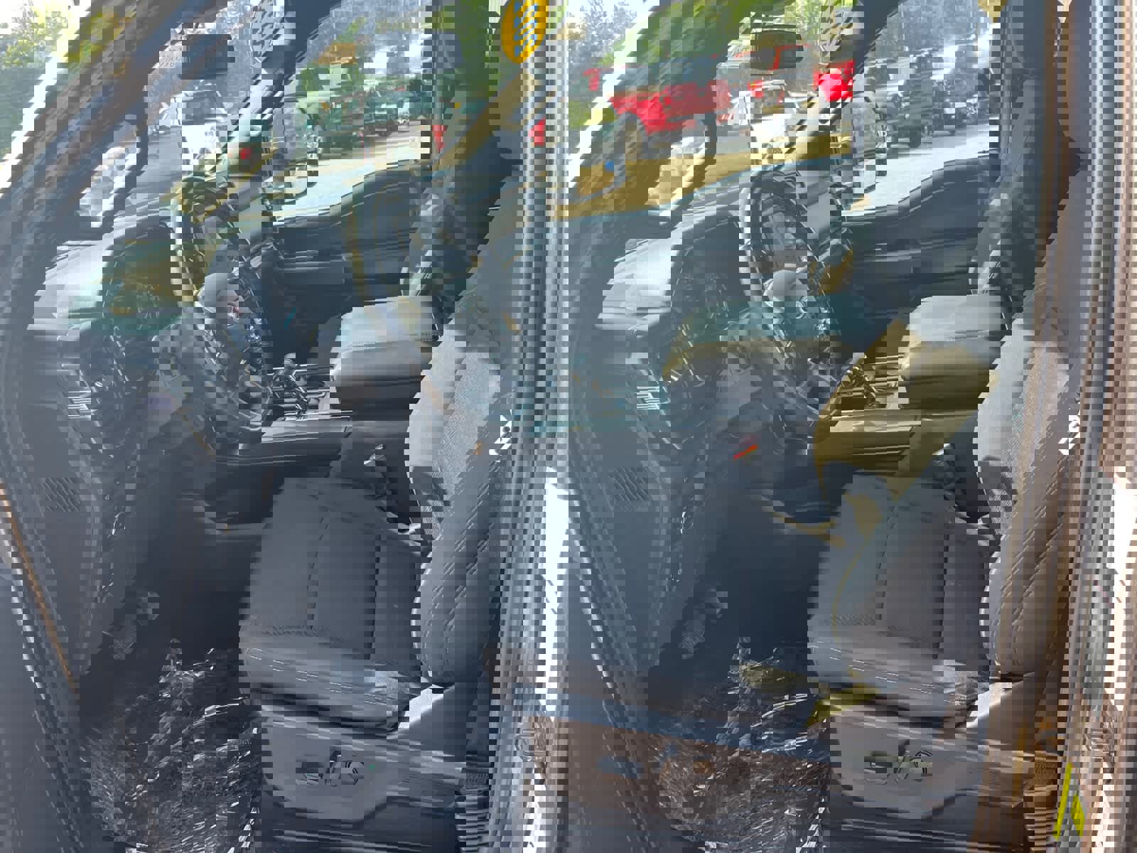 Certified 2022 Ford F150 XLT w/ Equipment Group 302A High image 8