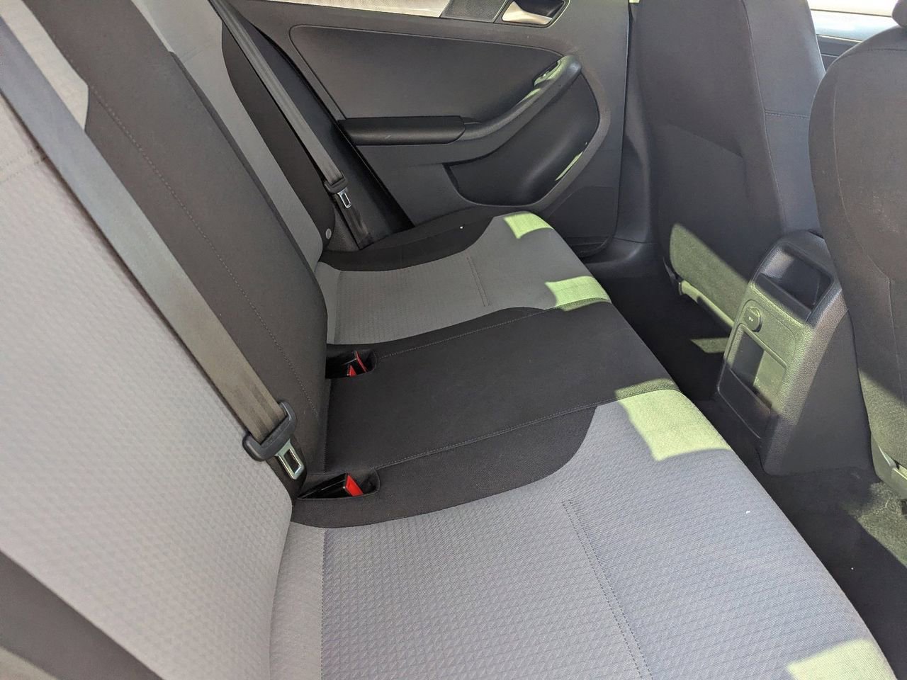 Used 2017 Volkswagen Jetta S image 10