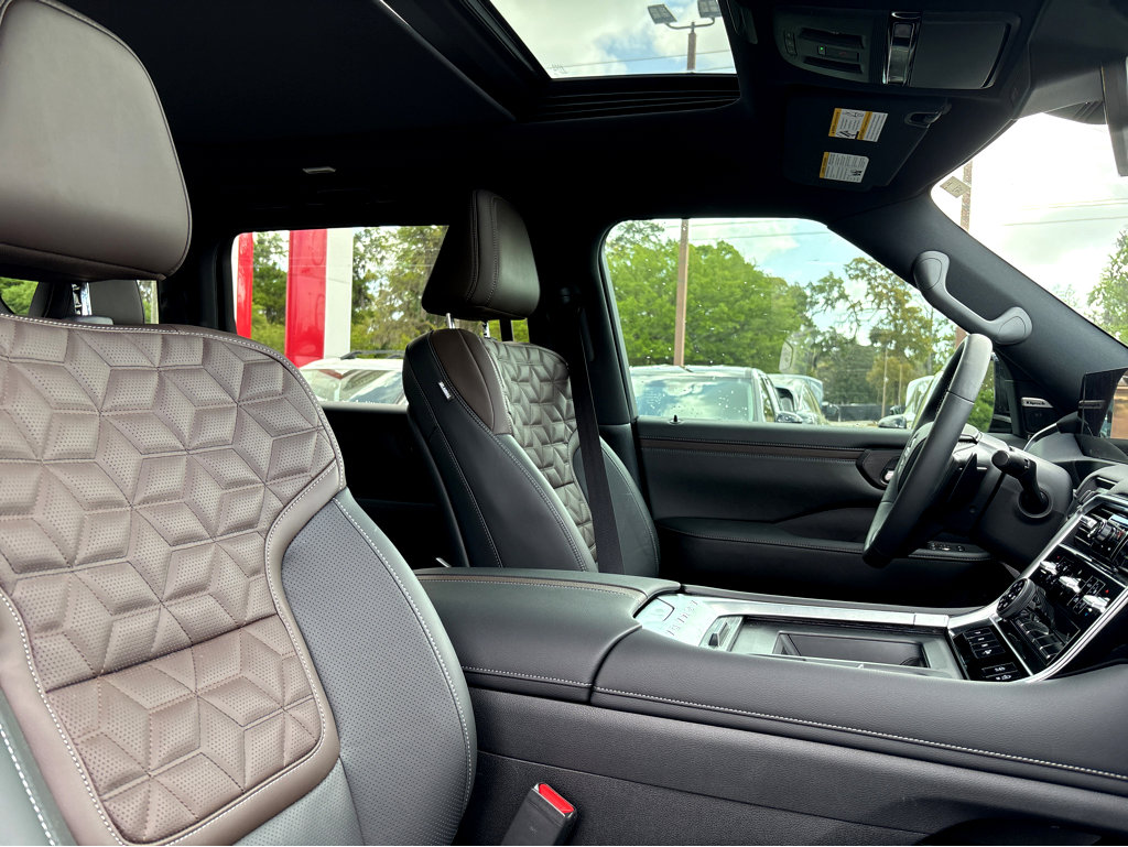 New 2026 Nissan Armada Platinum Reserve AWD/4WD image 12