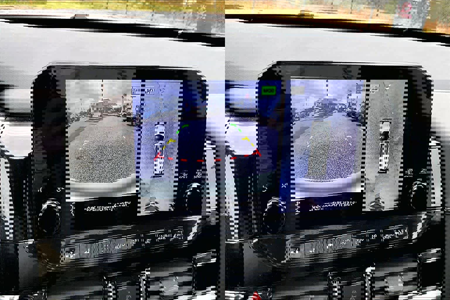 Used 2022 Nissan Pathfinder SL w/ Lighting Package (N92) image 25