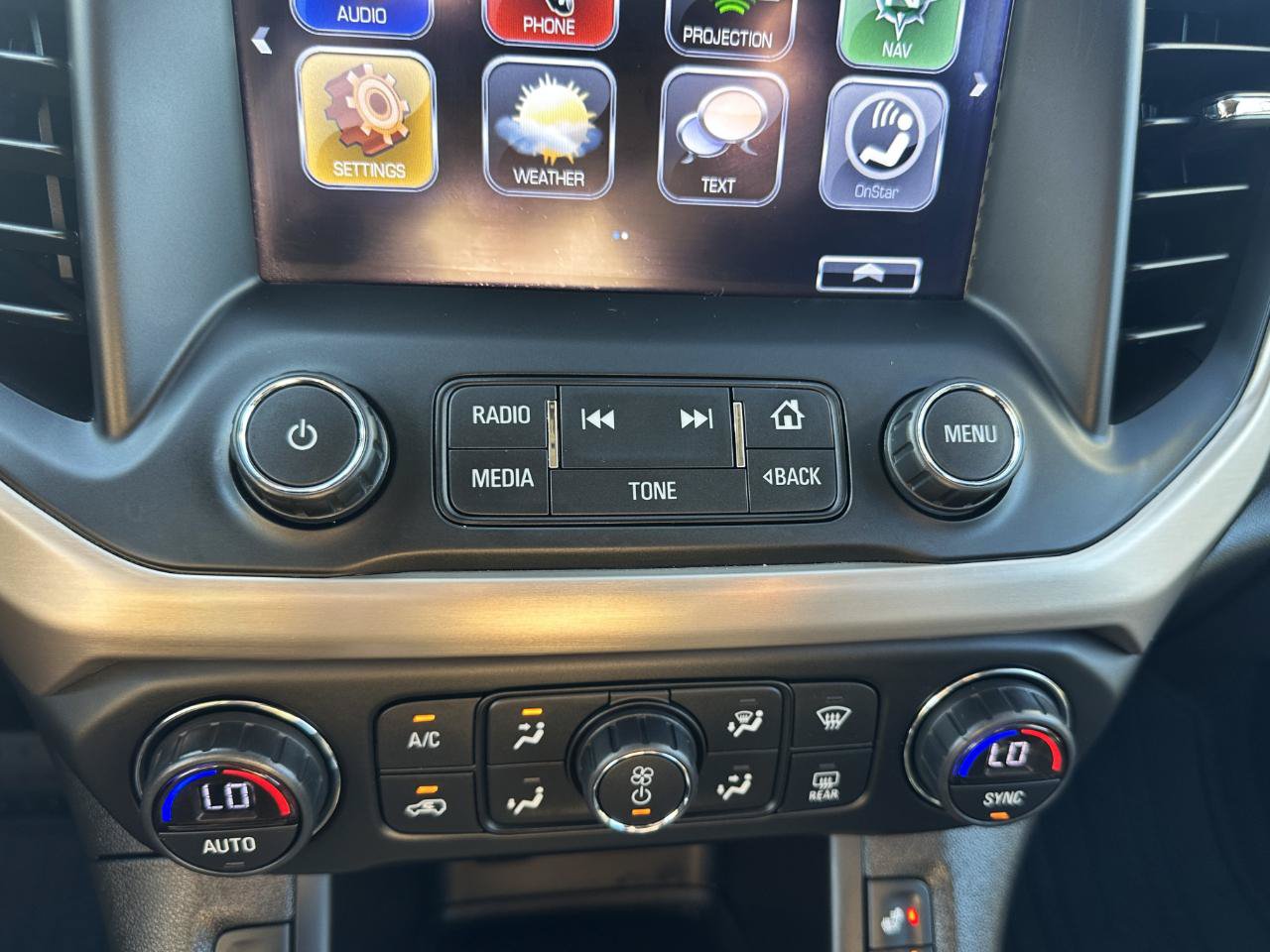 Used 2018 GMC Acadia Denali w/ Technology Package AWD/4WD image 75