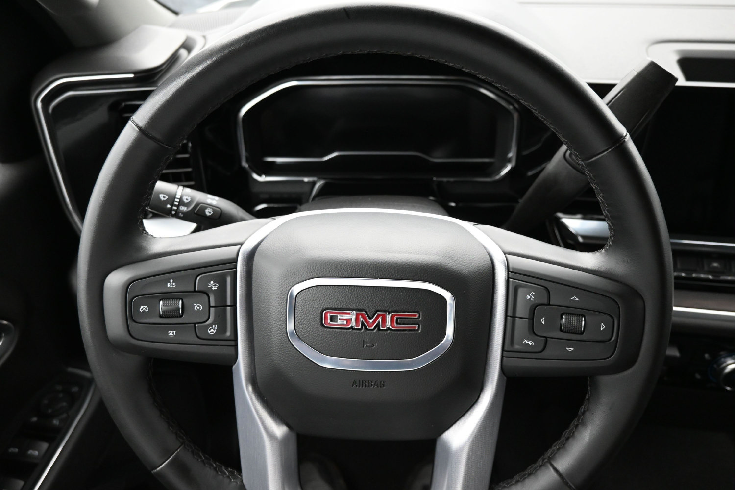 Used 2025 GMC Sierra 1500 SLT RWD image 19