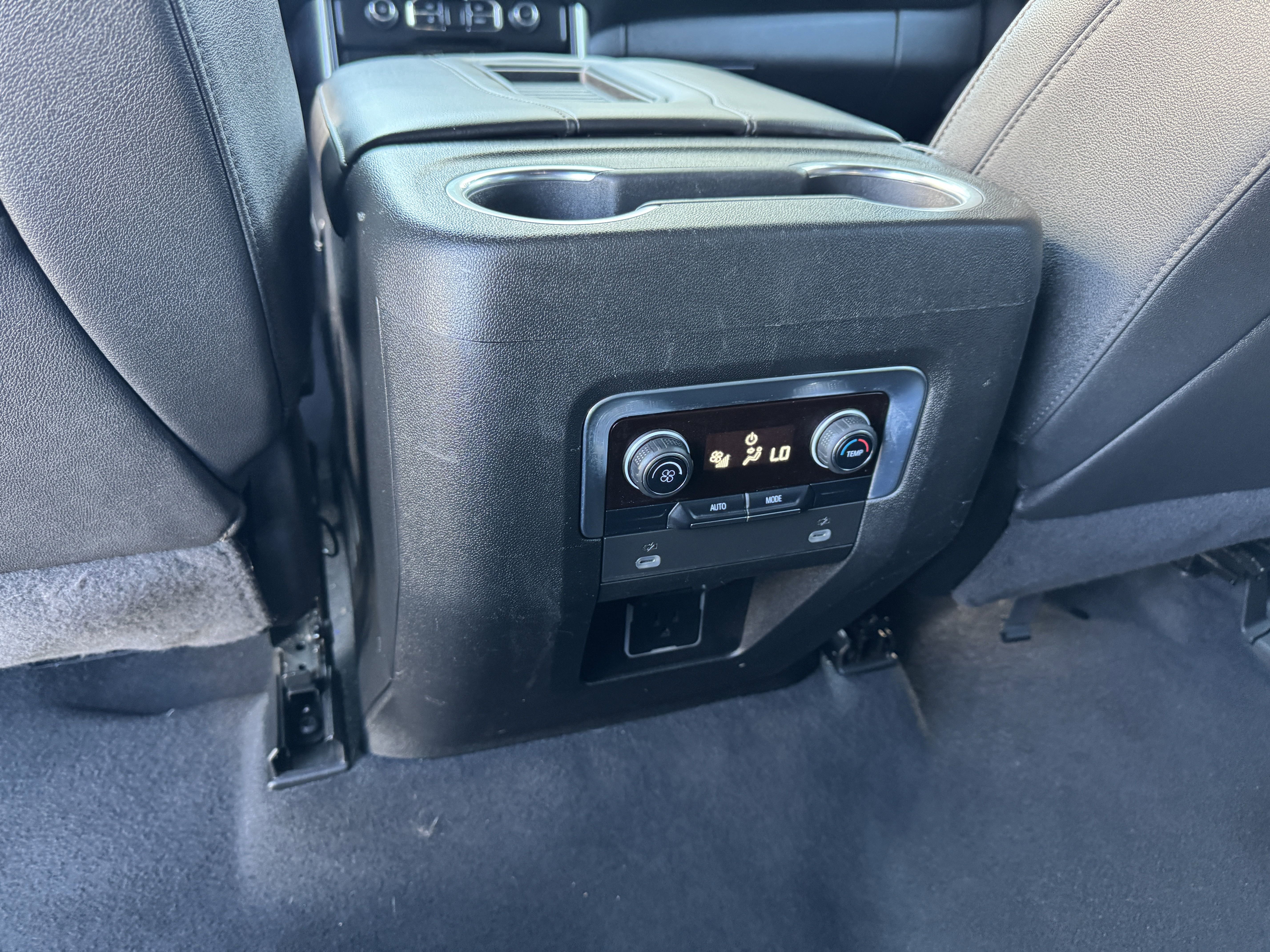 Used 2023 Chevrolet Tahoe LT image 15