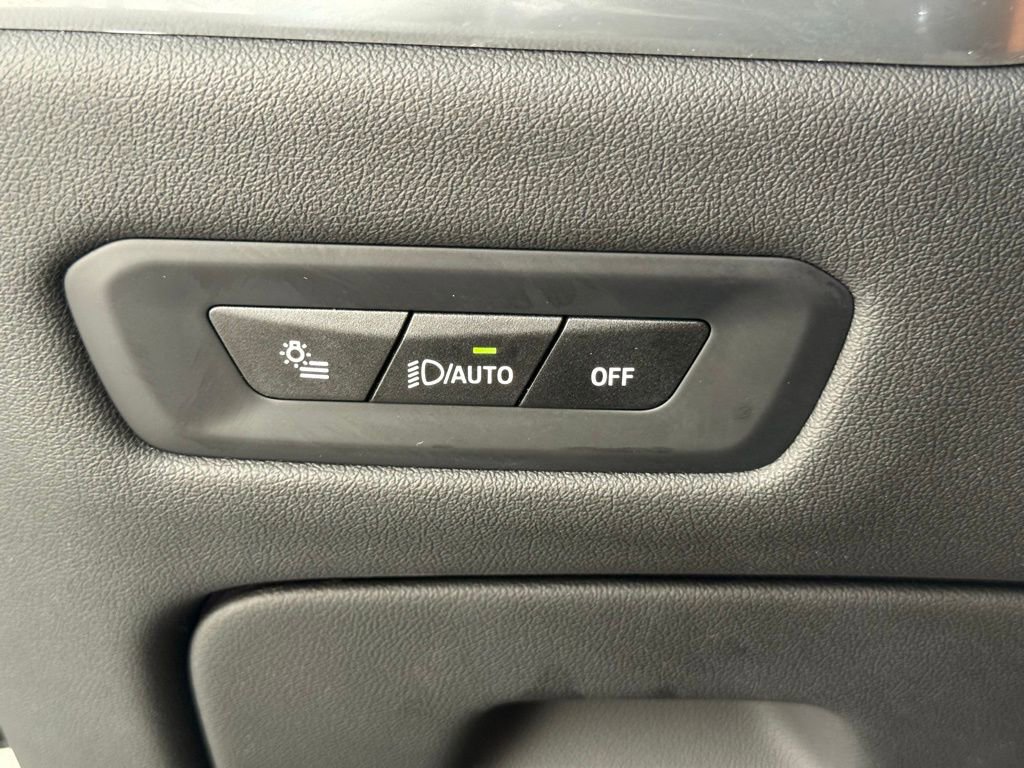 Used 2024 BMW X5 xDrive40i w/ Premium Package image 38