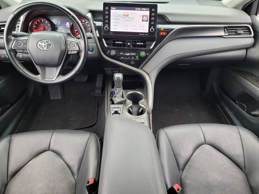 Used 2023 Toyota Camry XSE FWD image 11