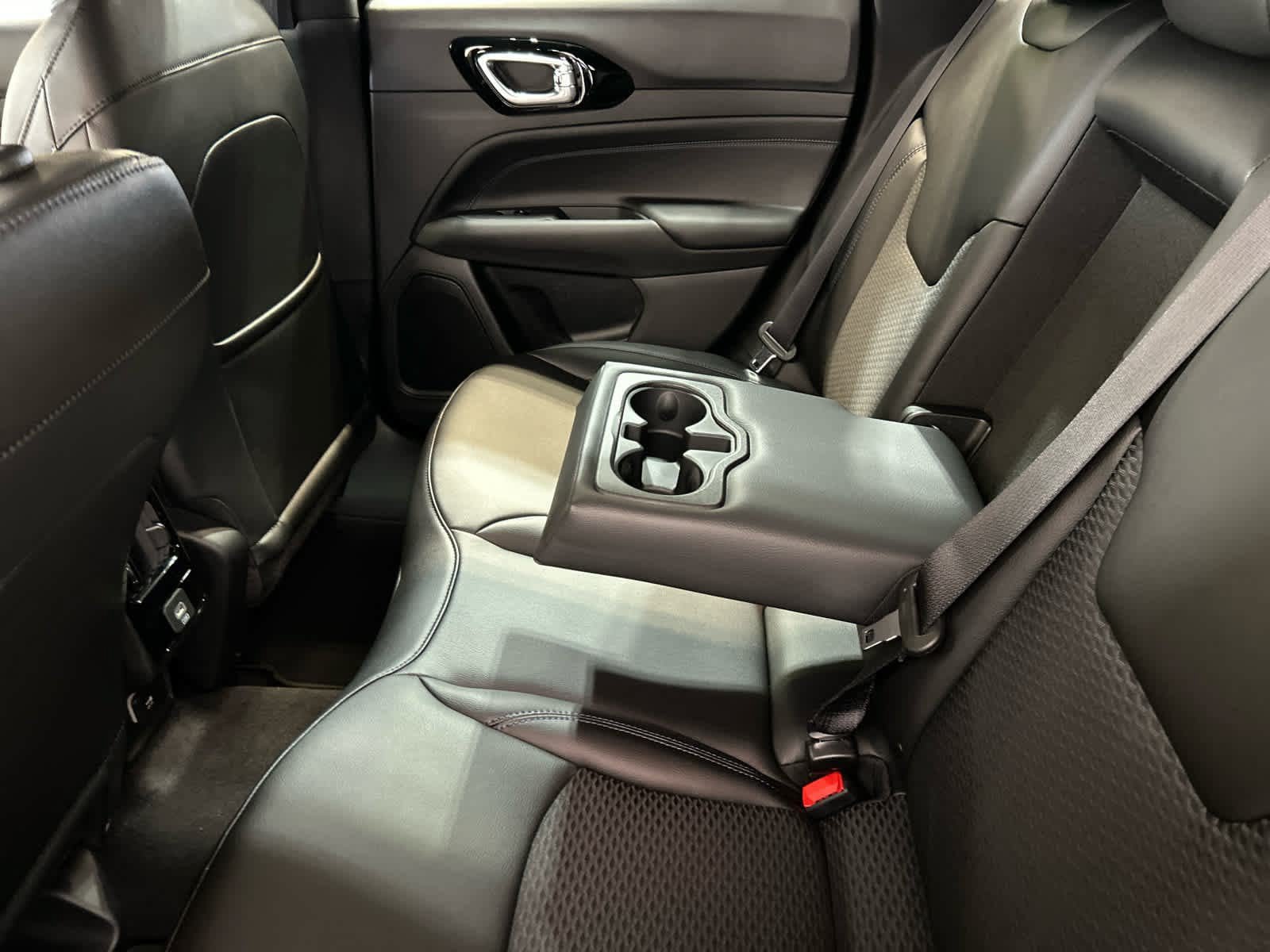 New 2026 Jeep Compass Latitude AWD/4WD image 5
