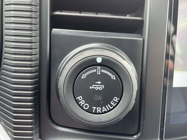 Used 2025 Ford F150 Lariat w/ Equipment Group 502A High image 26