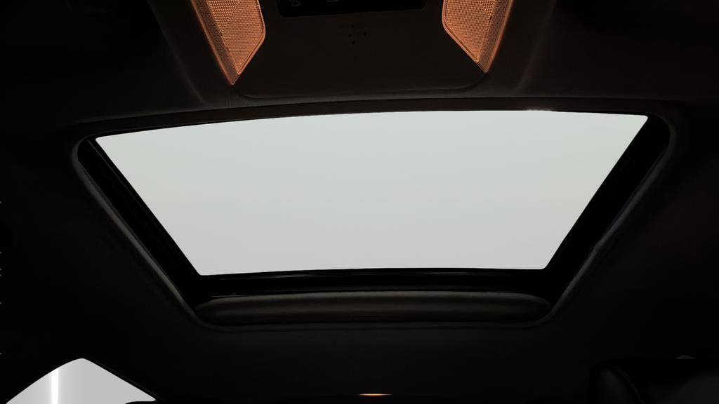 Used 2021 Toyota RAV4 XLE Premium AWD/4WD image 26