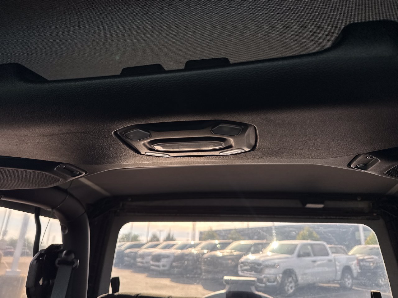 Used 2021 Jeep Wrangler Sport AWD/4WD image 28