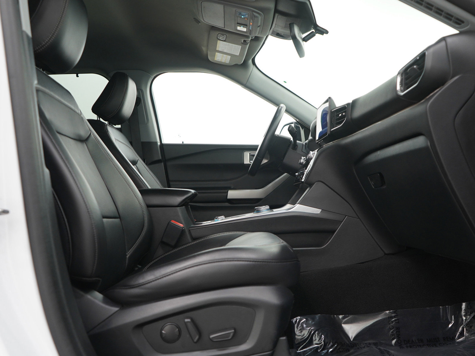 Used 2023 Ford Explorer Limited image 10