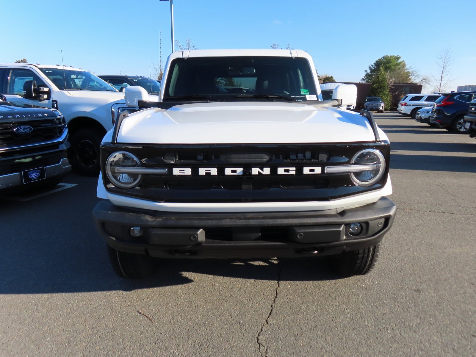 New 2025 Ford Bronco Outer Banks image 2