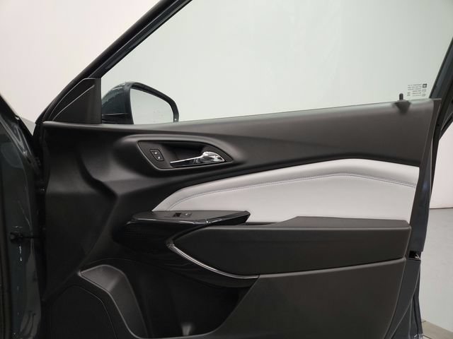 New 2026 Chevrolet Trax LT w/ Driver Confidence Package FWD image 34