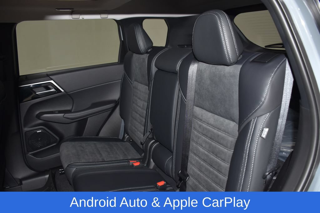 New 2025 Mitsubishi Outlander AWD image 25