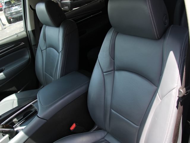 Used 2020 Buick Enclave Essence FWD image 5