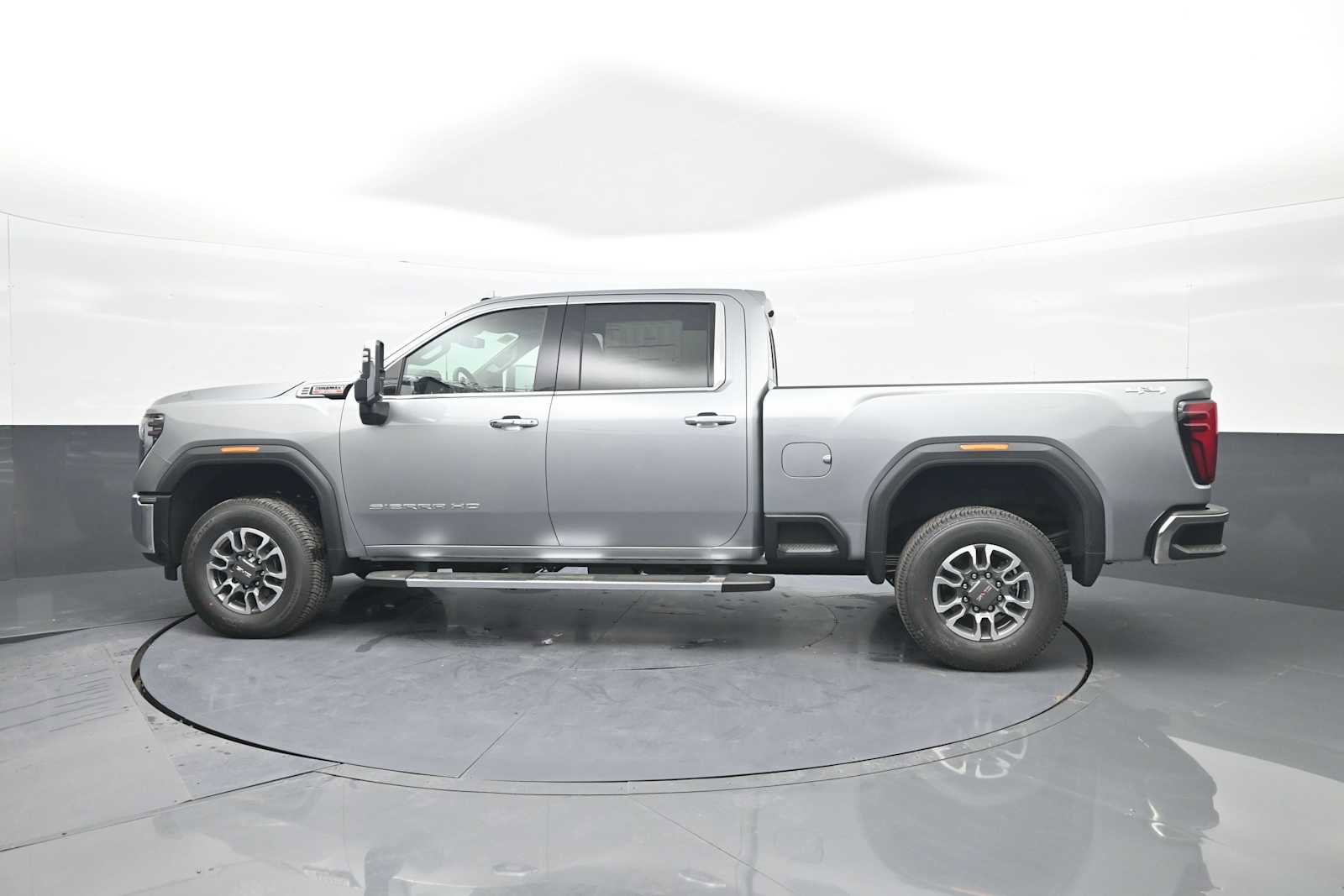 New 2026 GMC Sierra 2500 SLT w/ SLT Premium Package AWD/4WD image 5