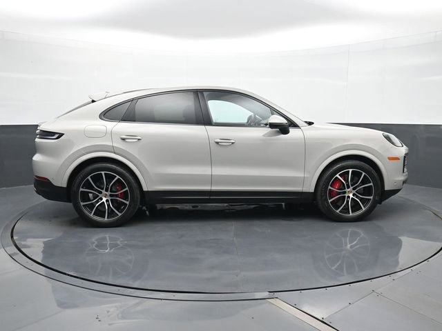 Certified 2025 Porsche Cayenne S AWD/4WD image 24