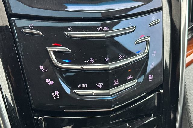 Used 2017 Cadillac Escalade Premium Luxury image 21