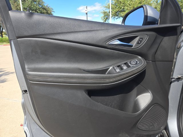 Used 2024 Buick Encore GX Sport Touring FWD image 20