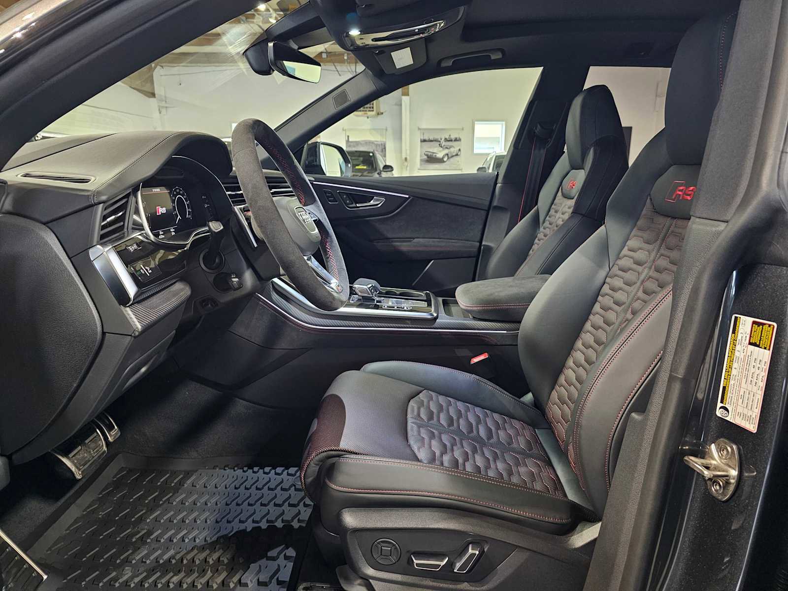 New 2026 Audi RS Q8 performance image 23