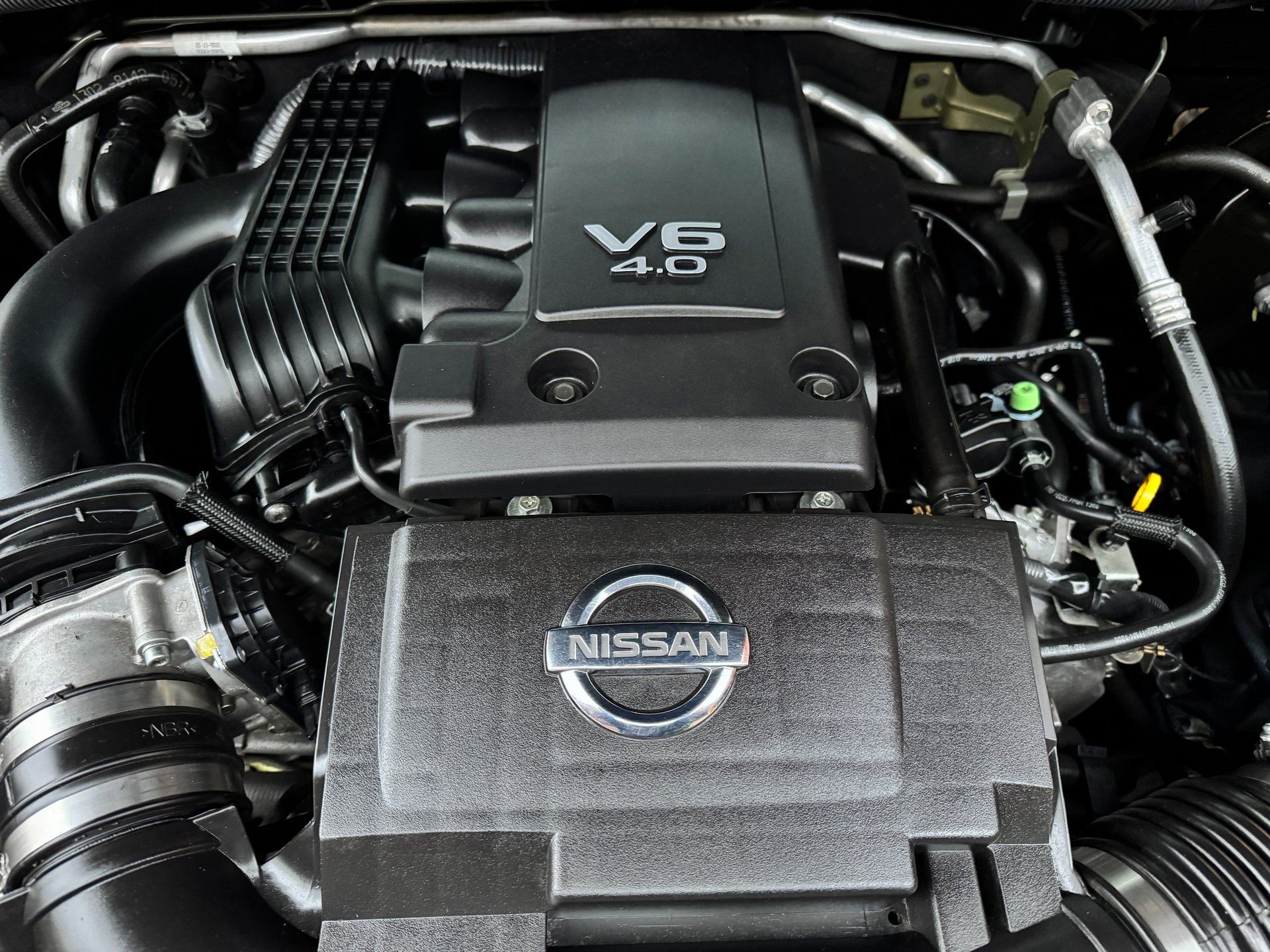 Used 2012 Nissan Frontier S image 40