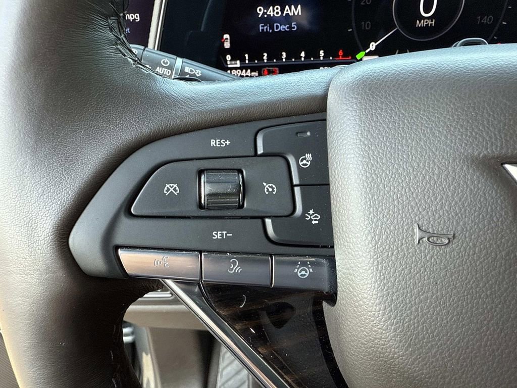 Certified 2022 Cadillac Escalade ESV Premium Luxury w/ Performance Package image 30