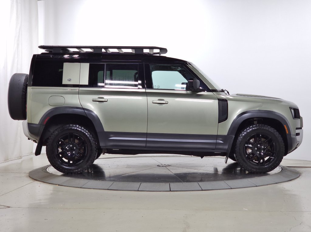 Used 2020 Land Rover Defender 110 First Edition AWD/4WD image 9