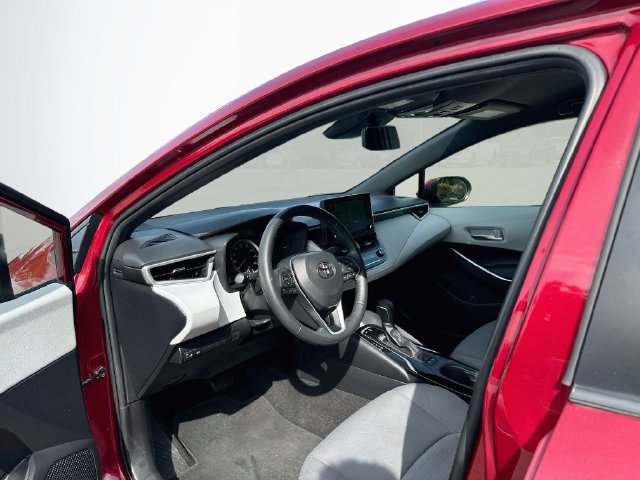 Used 2022 Toyota Corolla SE FWD image 9