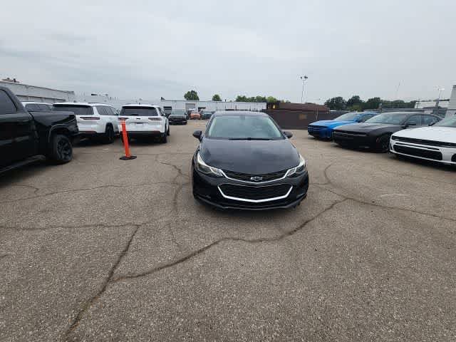 Used 2017 Chevrolet Cruze LT w/ Convenience Package FWD image 6