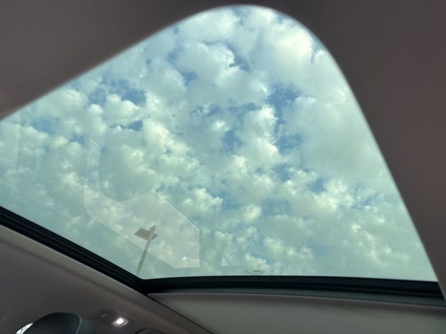 Used 2022 Volkswagen Taos SE image 10