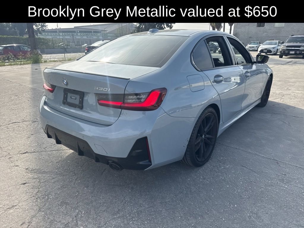 Used 2023 BMW 330i Sedan w/ M Sport Package image 5