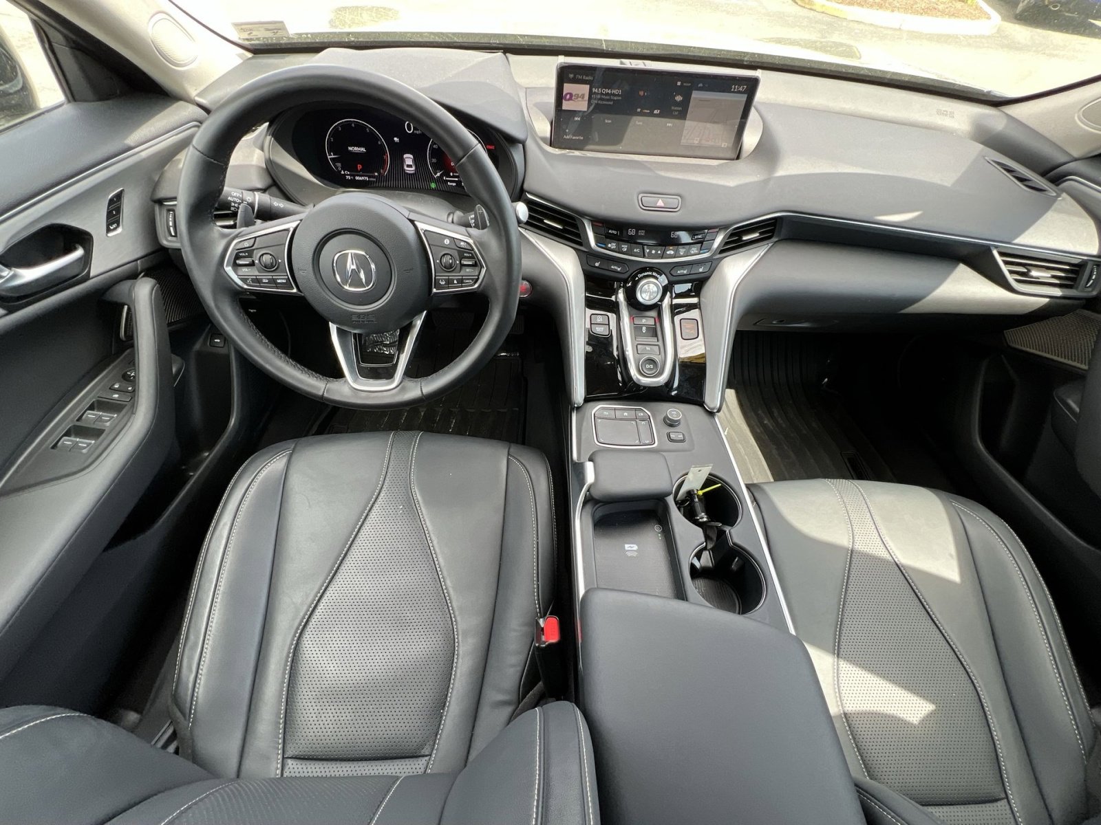 Certified 2025 Acura TLX w/ Technology Package image 20