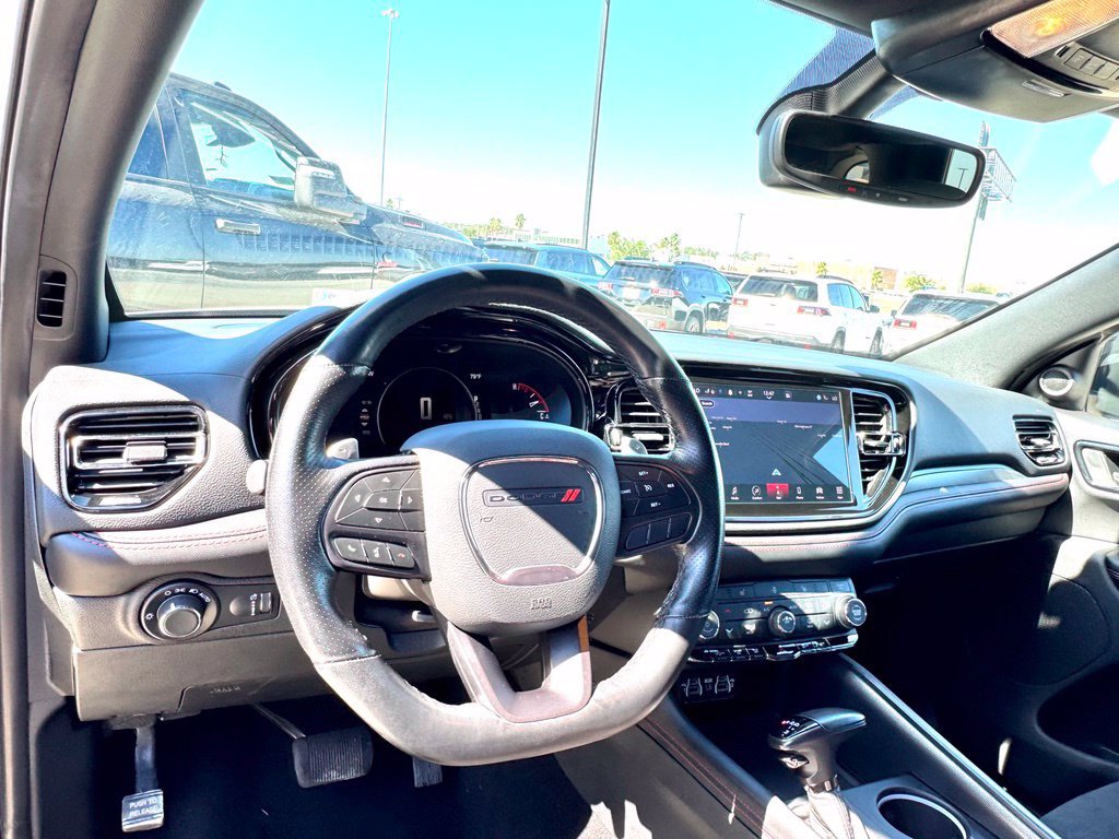 Used 2025 Dodge Durango GT RWD image 11