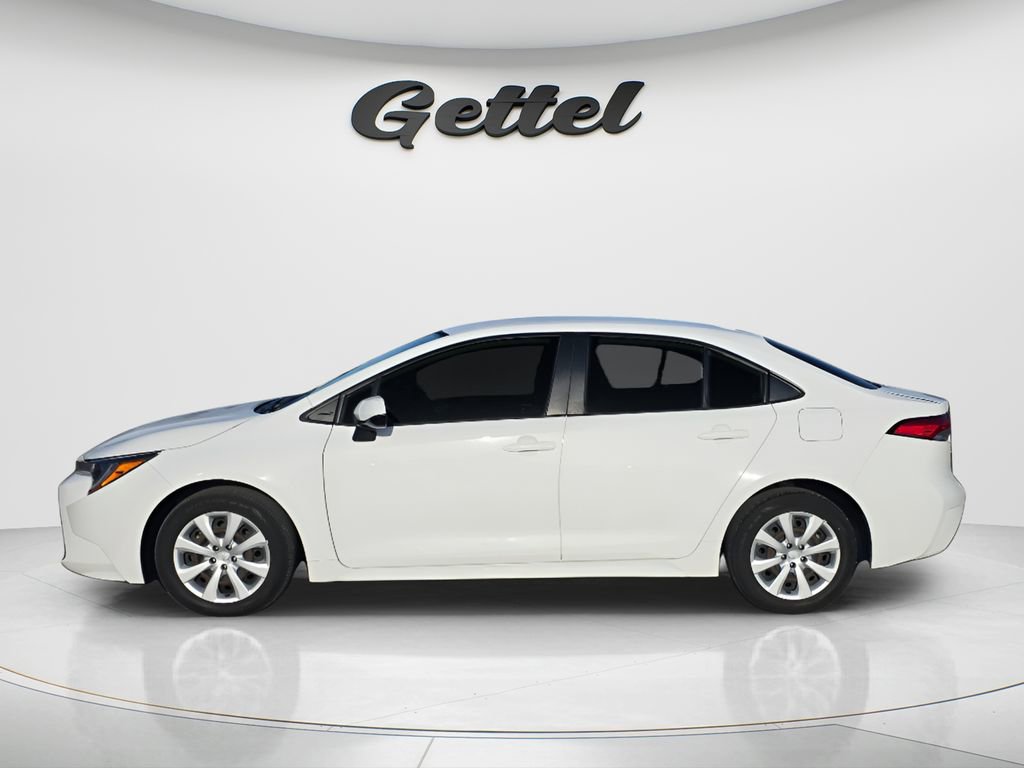 Used 2023 Toyota Corolla LE image 15